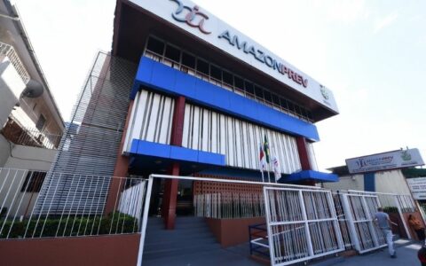 8 mil aposentados e pensionistas podem ter pagamento suspenso no AM