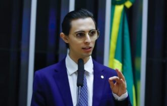 Amom articula com Ibama ações para combater queimadas no AM