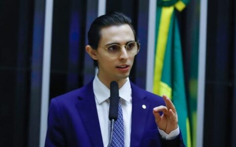 Amom articula com Ibama ações para combater queimadas no AM