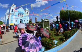 Com piscinas naturais e festa religiosa, Borba se torna destino turístico