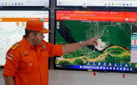 134 homens trabalham no combate a incêndios no Arco do Fogo, no sul do AM