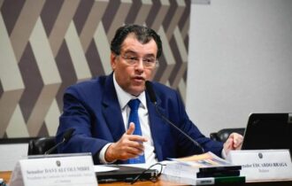Braga é elogiado pela presidência do Senado após entregar texto da reforma