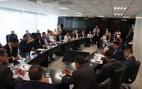 Seca: Amazonas receberá mais de R$ 250 milhões do governo federal