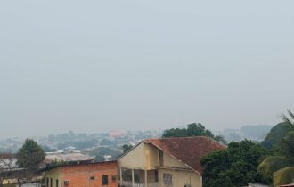 Fumaça que encobre Manaus vem do estado do Pará, diz Sema