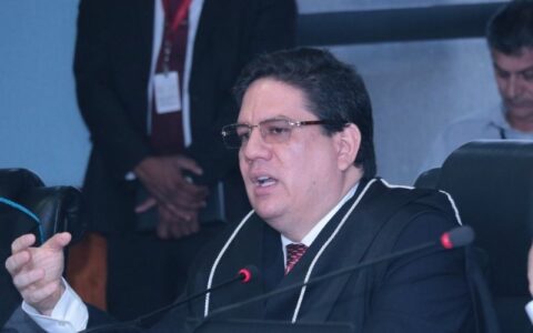 Ari Moutinho pode ser 'penalizado' com aposentadoria por xingar Yara Lins