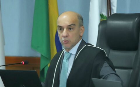 Érico Desterro realiza última sessão sob o comando do TCE-AM