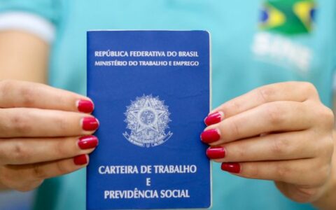 Confira mais de 200 vagas de emprego disponíveis em várias áreas de atuação