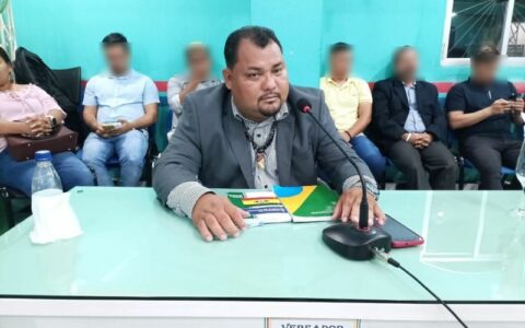Vereador sai no tapa com eleitor por demora em saída de lancha em Alvarães