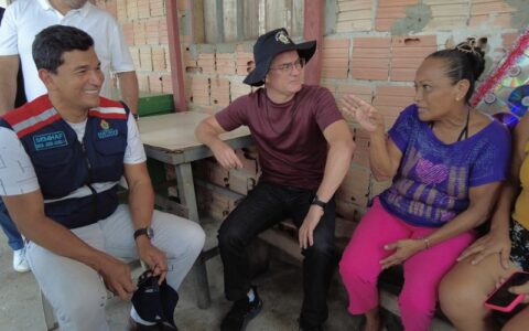 David visita residência contemplada pelo programa 'Morar Melhor'