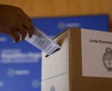 35 milhões de argentinos devem eleger o novo presidente neste domingo