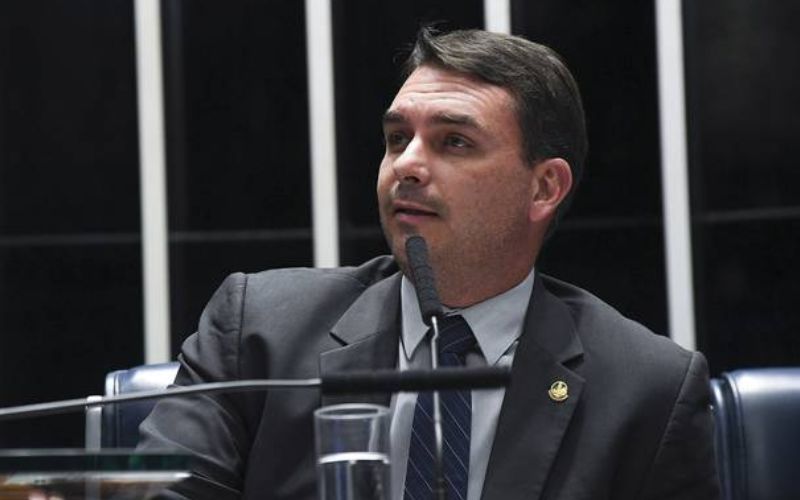 Flávio Bolsonaro afirma que é ‘injusto’ manter incentivos à ZFM