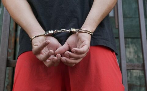 Estado é condenado a indenizar homem preso injustamente no AM