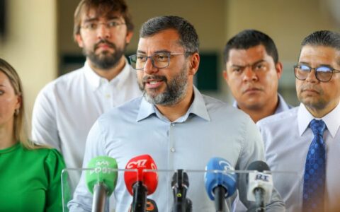 Wilson lança editais de mais de R$ 43 milhões para merenda e mobiliário escolar