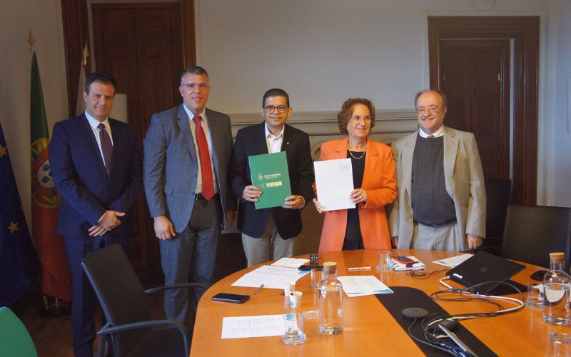 Governo do AM assina Acordo de Cooperação com Portugal para intercâmbio