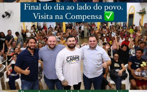 Roberto Cidade visita igreja na Compensa com vereadores de oposição a David Almeida