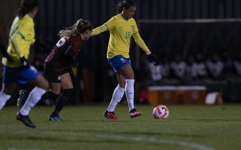 Brasil perde para Canadá em segundo amistoso pós-Copa de Futebol Feminino