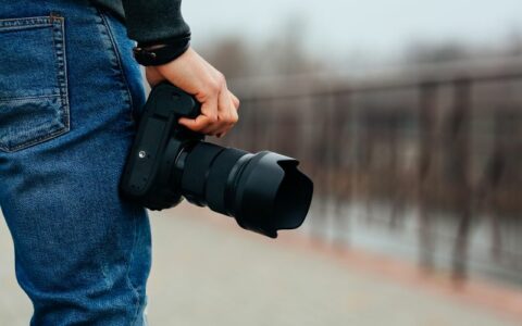 Fotógrafo está entre 293 vagas de emprego desta sexta-feira