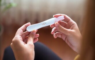 Deputado quer mensagem antiaborto em embalagens de testes de gravidez