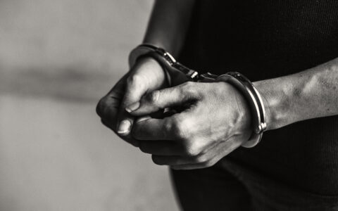 Homem é preso por estupro de criança de 11 anos em Pauini