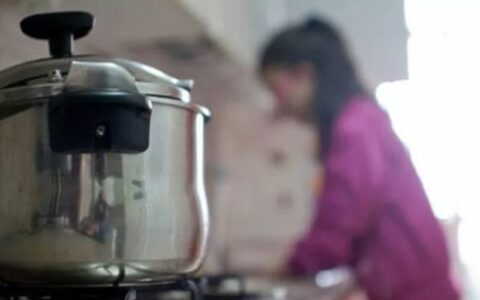 Enem aborda invisibilidade da mulher no trabalho de cuidado