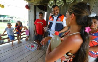 Wilson inaugura estação de tratamento de água potável em Parintins