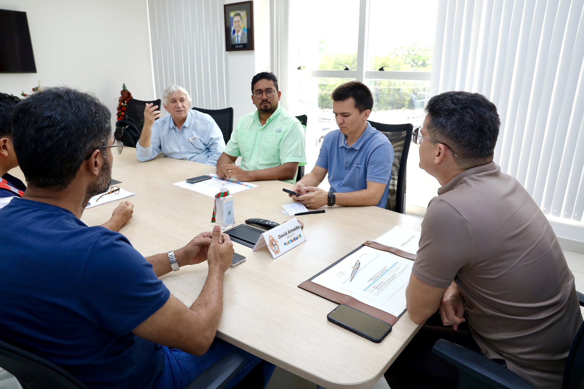 Após aprovação de empréstimo na CMM, prefeito reúne com secretários