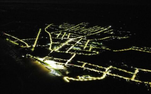 Wilson troca lâmpadas antigas por LED e deixa Envira mais iluminada