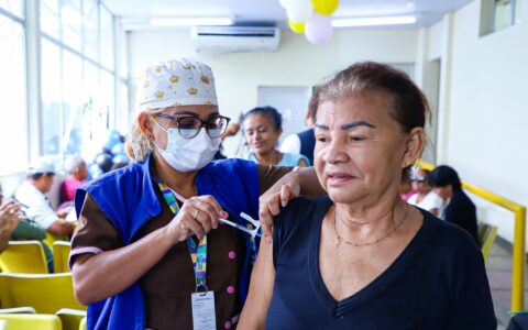 Vacina contra Covid-19 é ofertada em 74 unidades esta semana em Manaus