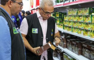 Mais de 13,4 mil produtos natalinos em Manaus e Região Metropolitana são alvo de fiscalização