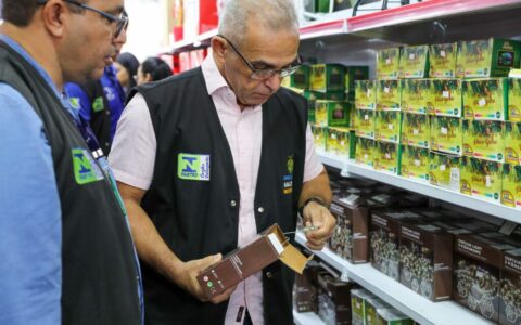 Mais de 13,4 mil produtos natalinos em Manaus e Região Metropolitana são alvo de fiscalização