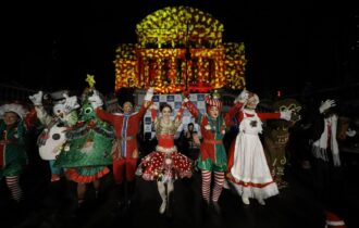 Temporada natalina é aberta no Largo de São Sebastião; confira os horários
