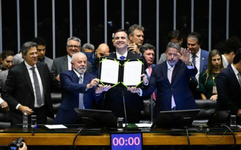 Congresso promulga texto da Reforma Tributária