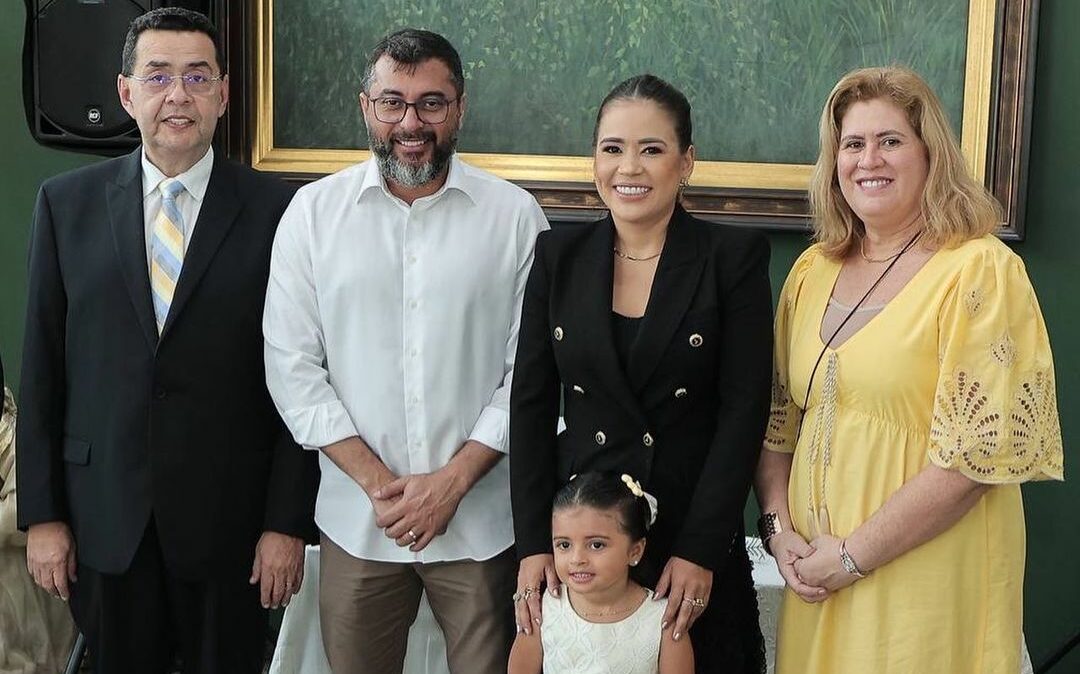 Wilson Lima participa de culto ecumêmico com servidores do Governo do Amazonas