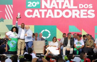 Lula exalta papel ambiental de catadores de recicláveis em Brasília