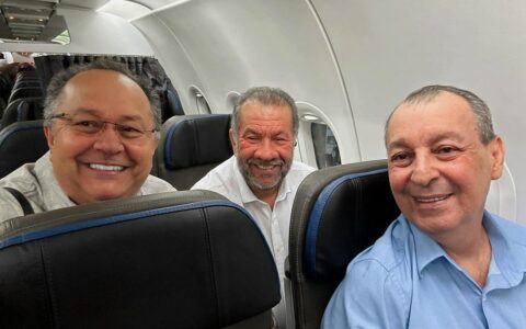 Imagem colorida mostra Silas Câmara, Carlos Lupi e Omar Aziz