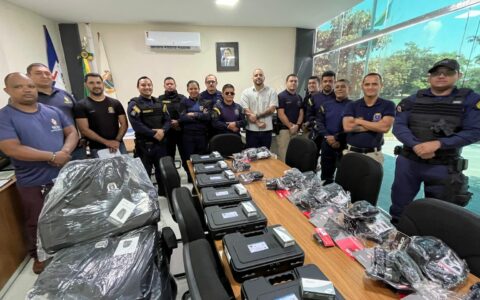 Guardas municipais aprovados em capacitação recebem equipamento tático