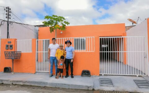 ‘Morar Melhor’: novas casas são entregues na véspera de Natal