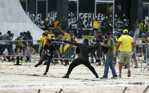 ataque-8-de-janeiro-marcelo-camargo-ag-brasil