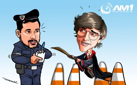 Biscoiteiro Capitão Alberto Neto pega carona em ocorrência da Rocam e Amom
