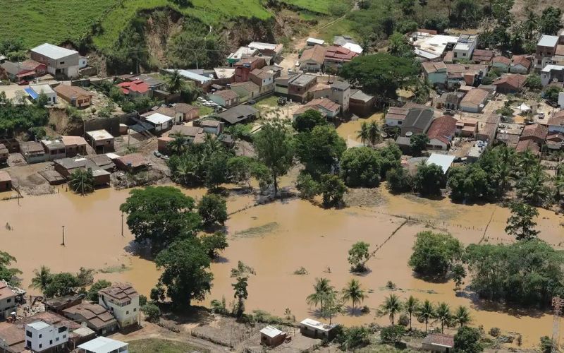 Duas crianças morrem durante temporal na Bahia
