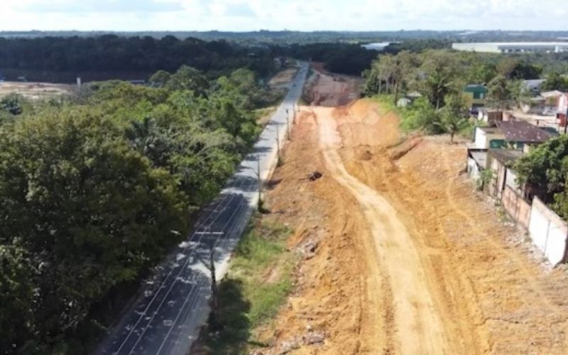 Governo do AM assina três contratos com a CAIXA para pavimentação de vias em Manaus