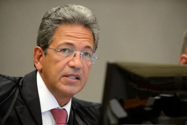 Mário Campbell suspende julgamento bilionário de multinacional