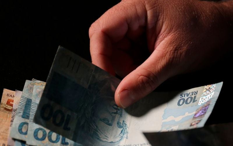 Profissionais com contribuições excessivas ao INSS podem pedir restituição do valor