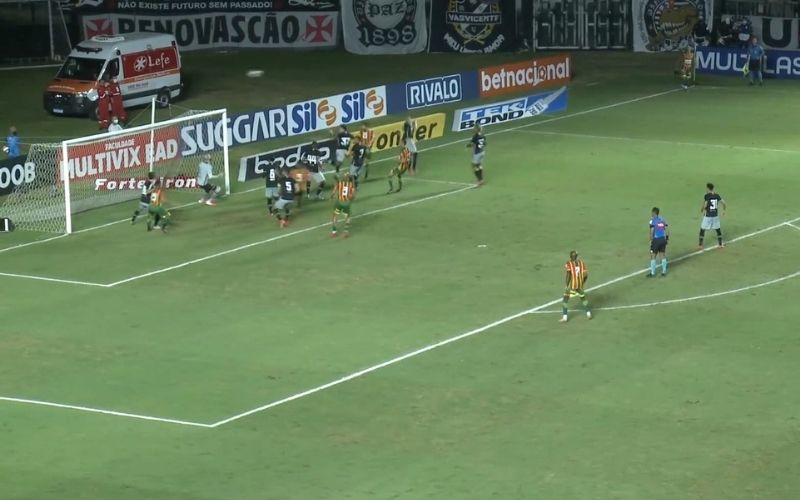 Vasco busca virada, mas cede empate ao Sampaio Corrêa em jogo de 6 gols