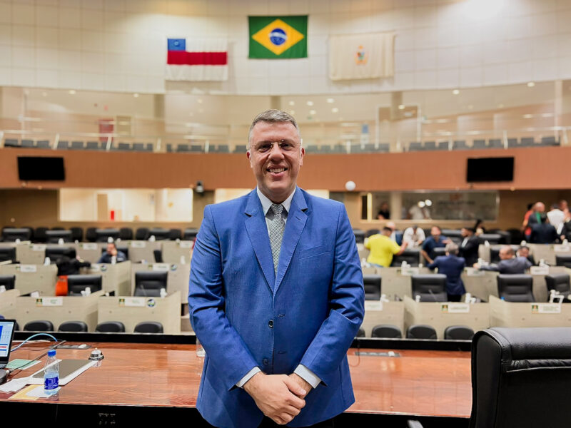 Secretário-geral, vereador João Carlos assume presidência provisória da CMM