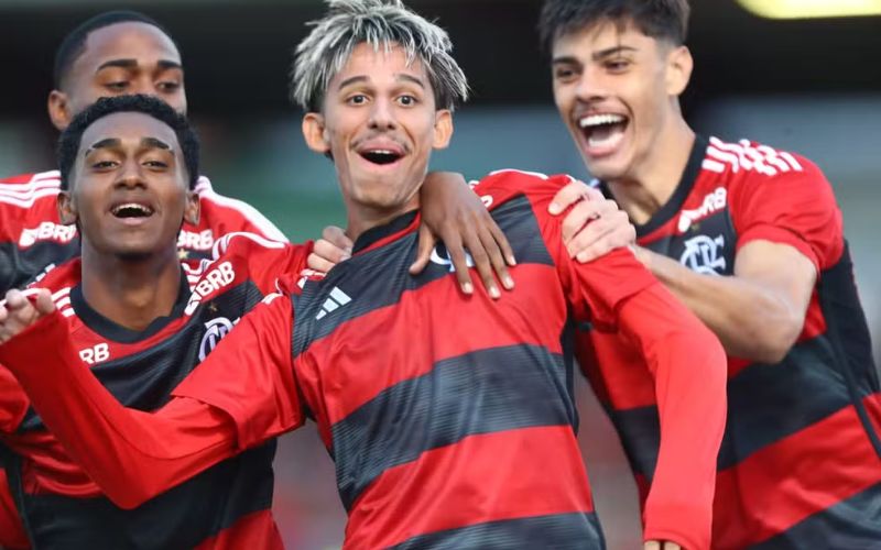 Flamengo empresta Werton para o Santa Clara, de Portugal