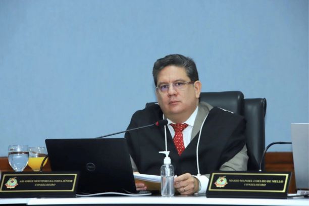 ari-moutinho-falta-a-1a-sessao-do-tce-de-2024-foto-divulgacaotce-am