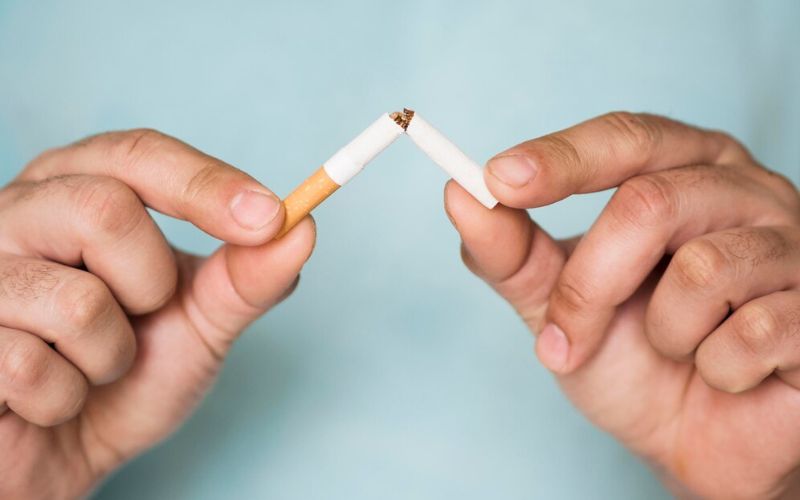 cigarro-uma-droga-foto-freepik