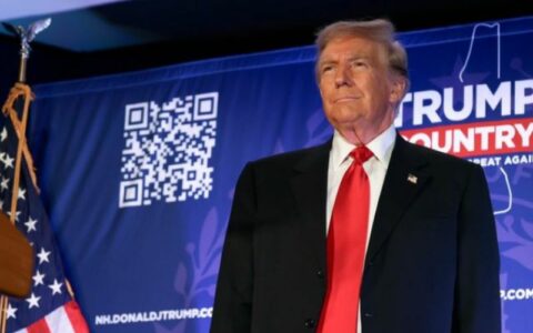 trump-devera-pagar-833-milhoes-de-dolares-a-jornalista-por-difamacao-2