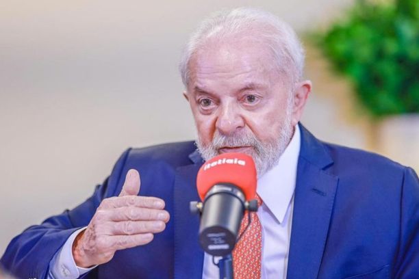 Lula encontra presidente da Guiana e embarca para São Vicente e Granadinas